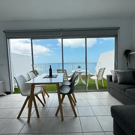 Beautiful Ocean View Apartmán *